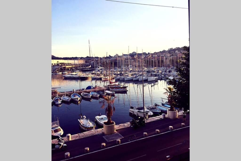 La Ciotat - Magnifique Appartement Climatise Sur Le Port Exterior photo
