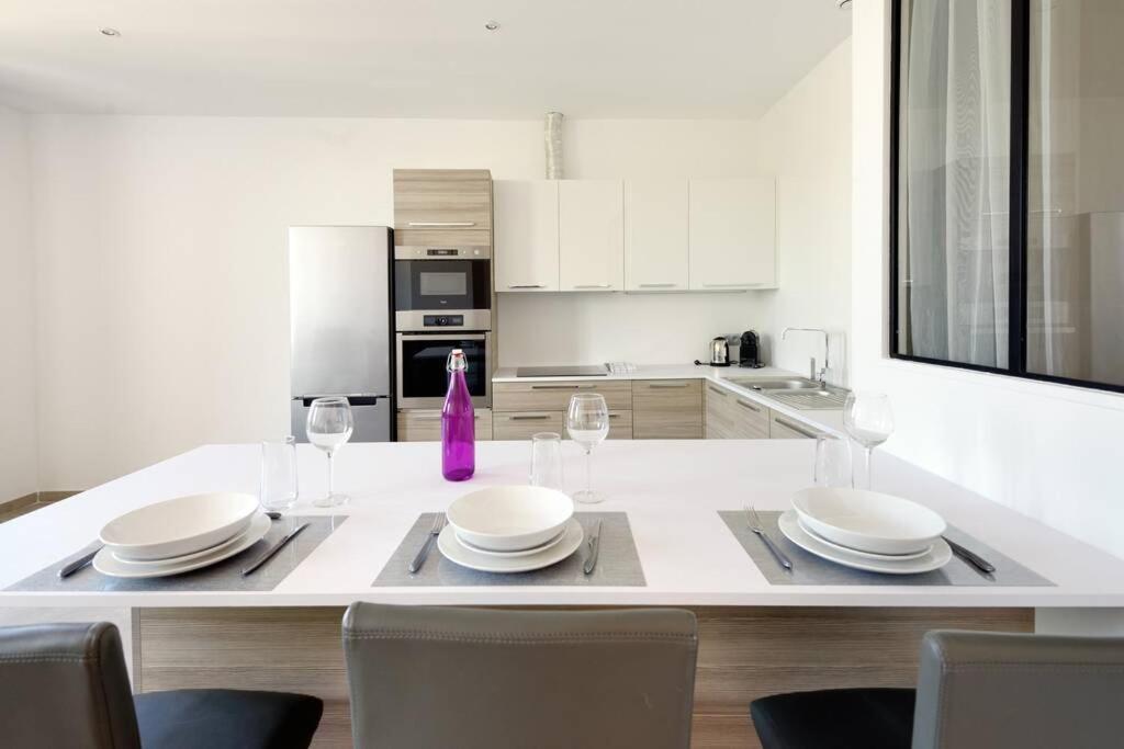 La Ciotat - Magnifique Appartement Climatise Sur Le Port Exterior photo
