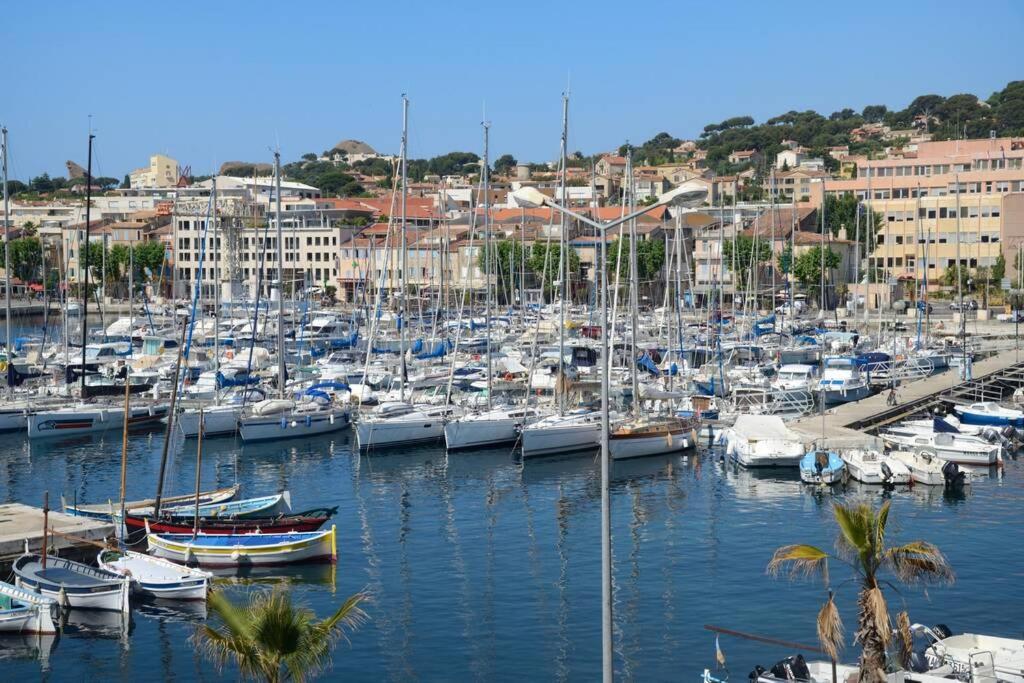 La Ciotat - Magnifique Appartement Climatise Sur Le Port Exterior photo